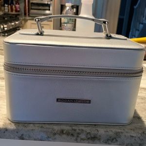 Rodan + Fields Make-up Case